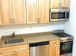 858 10th Ave APT 4N, New York, NY 10019