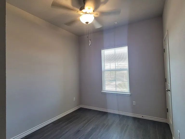 104 Peruna Dr — Photo 33