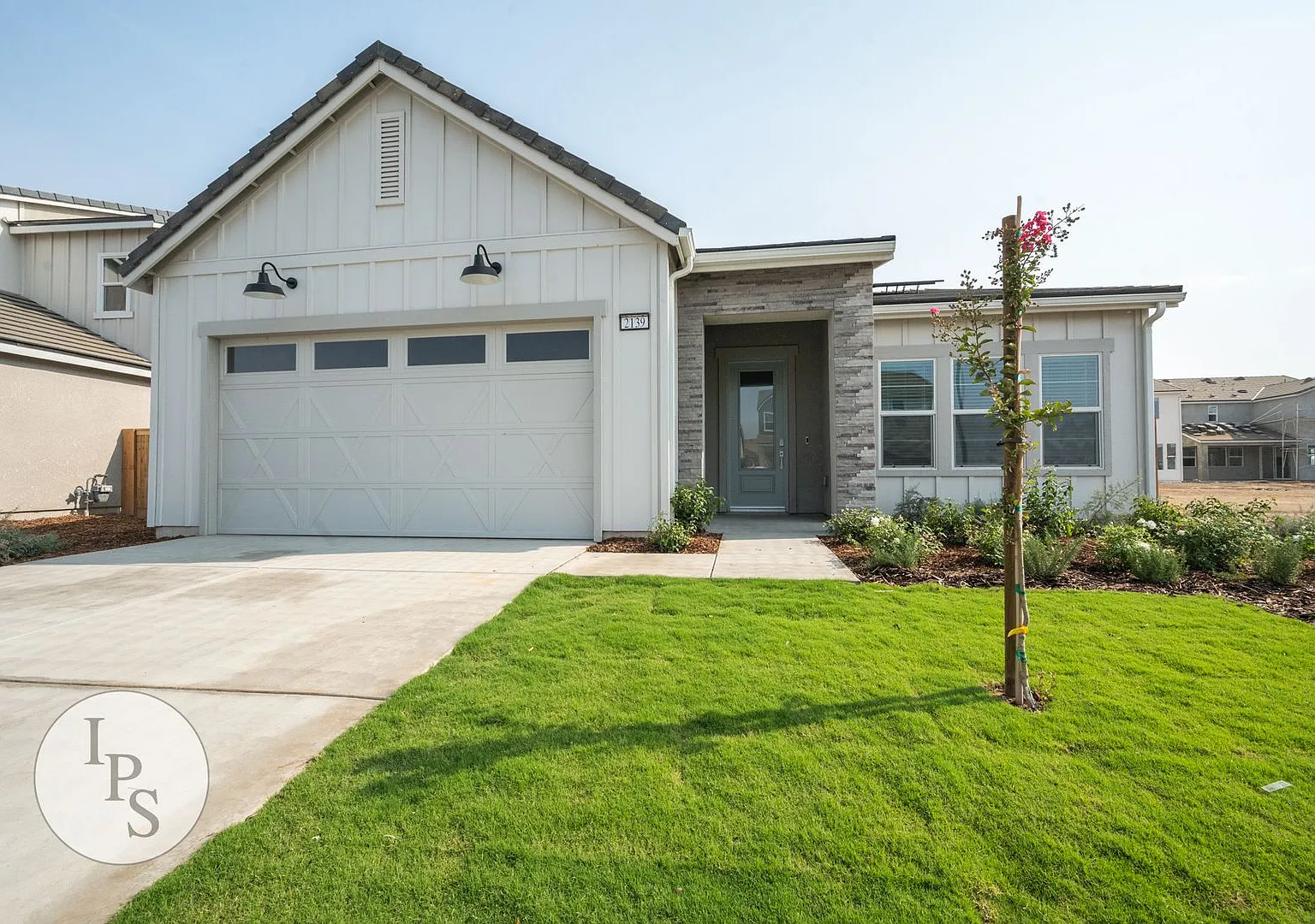 North Clovis Home, 3BR/2BA + Den/Possible 4th Bedroom - Lots of Amenities! — Photo 1