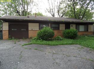 1599 S James Rd, Columbus, OH 43227