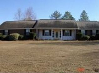905 McAllister Dr, Vidalia, GA 30474