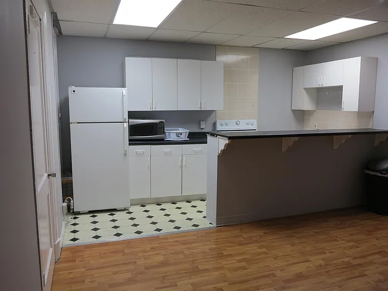 1909 Chestnut St #2 — Photo 9