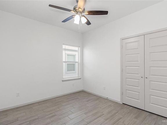4th image of 1212 Shavano St #3