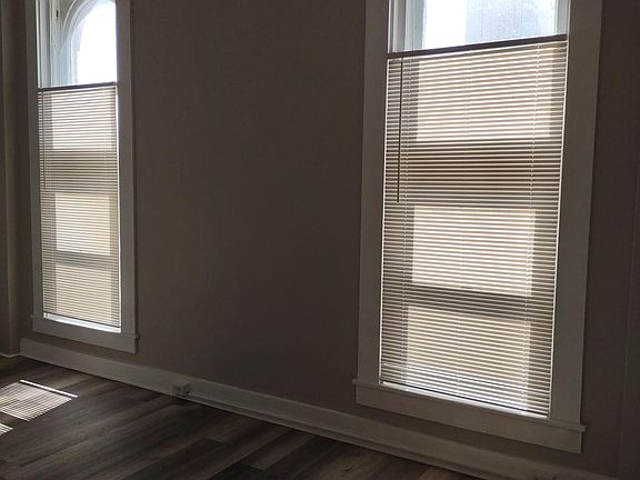 4th image of 101 E Main St #B