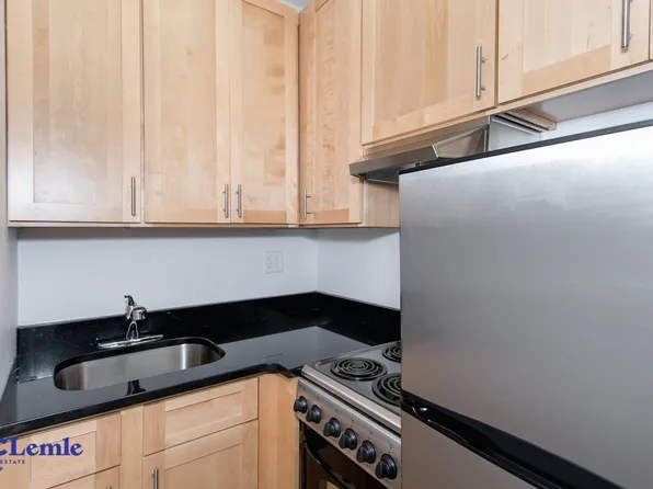 410 E 78th St #1FE, New York, NY 10075