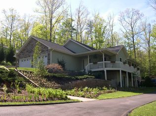 15 W Fairway Dr, Etowah, NC 28729