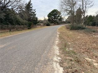 6 Lone Star Ln, Franklin, TX 77856