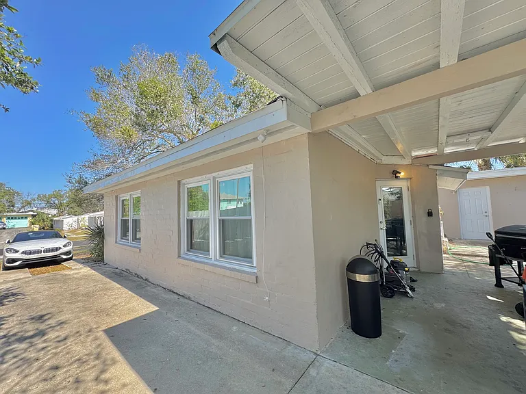 326 Ribault Ave — Photo 14