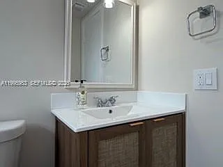 1607 NW 16th Ave #1 — Photo 12