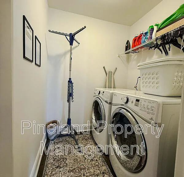3935 Standardbred Dr — Photo 20