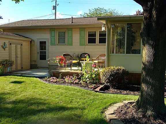 5th image of 2976 Chrysler Dr