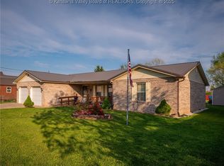 84 Black Betsy Rd, Poca, WV 25159