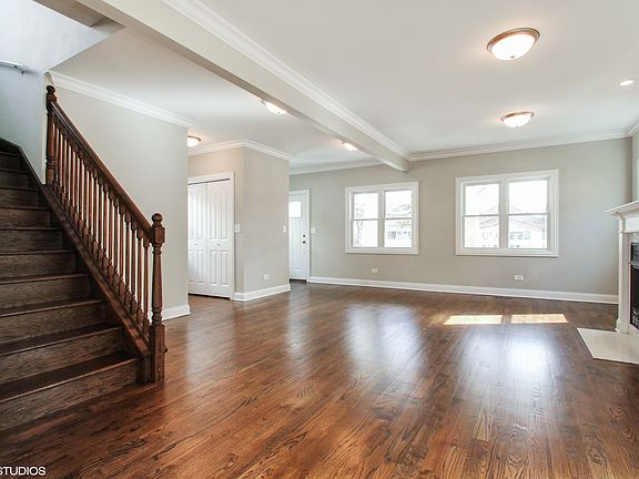 4th image of 4116 N Leamington Ave #1