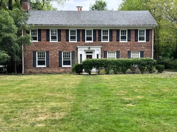 13901 Larchmere Blvd, Shaker Heights, OH 44120