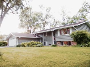 8340 23rd Ave N, Golden Valley, MN 55427