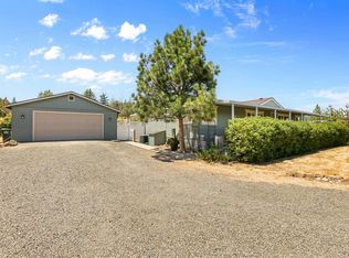 63 Rogue River Dr, Eagle Pt, OR 97524