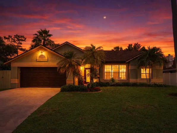 3663 Woods Walk Boulevard, Wellington, FL 33467