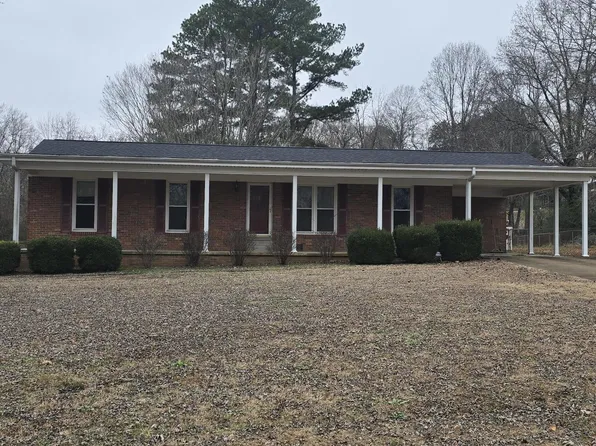 19 Meridian Dr, Jackson, TN 38301