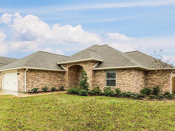 2nd image of 204 Oyster Bend Ln