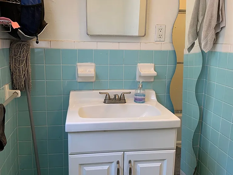 401-n-33rd-st-2r-7-10-2019-8