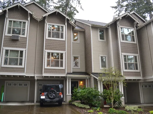 2057 NE 50th Way, Hillsboro, OR 97124