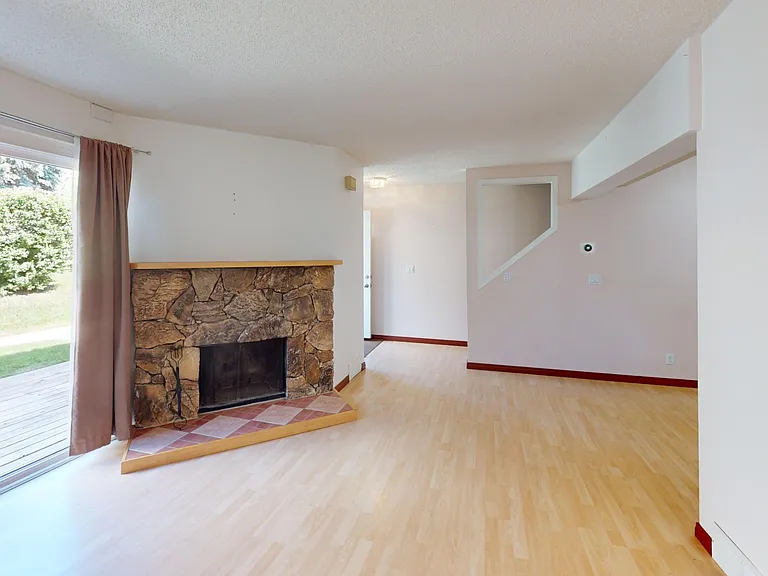 4940 39th Ave SW #29 — Photo 4