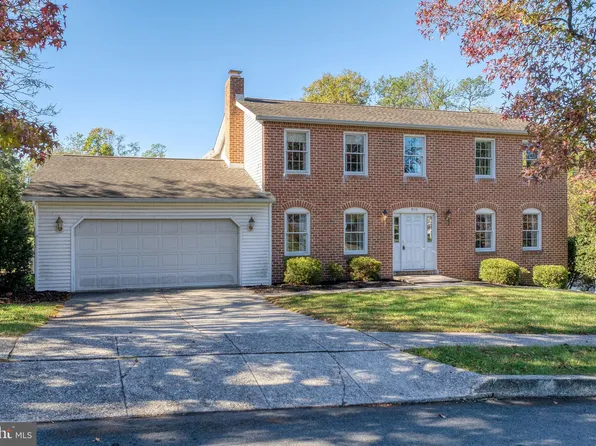 836 Anthony Dr, Mechanicsburg, PA 17050