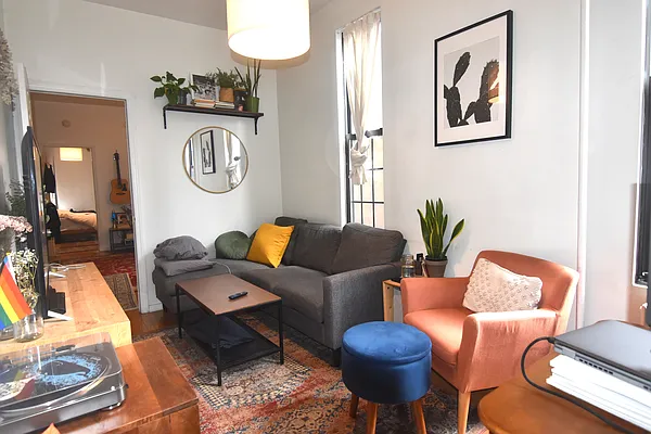 Rented by Triplemint | media 8