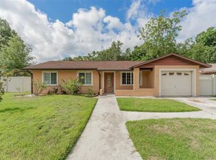 1434 Oak Valley Dr, Seffner, FL 33584