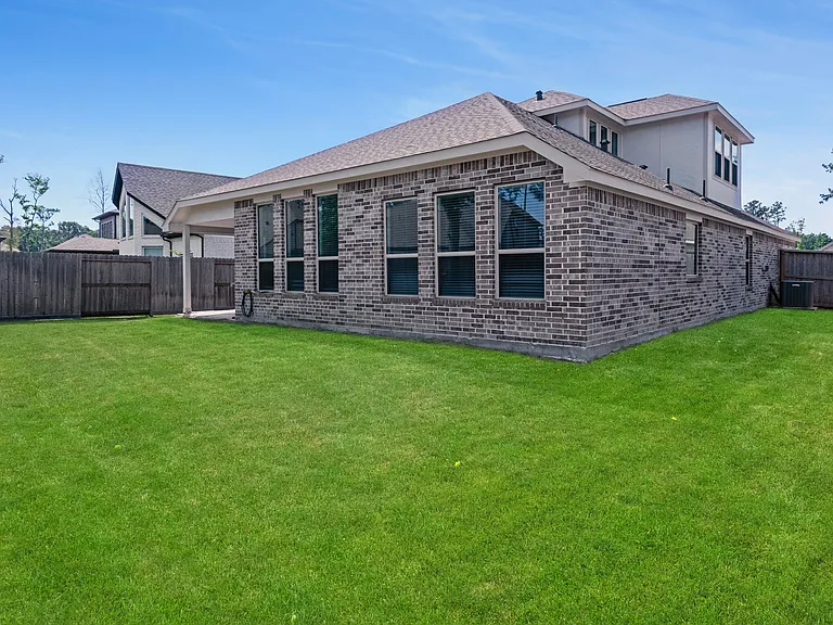 7523 McKinney Falls Ct — Photo 17