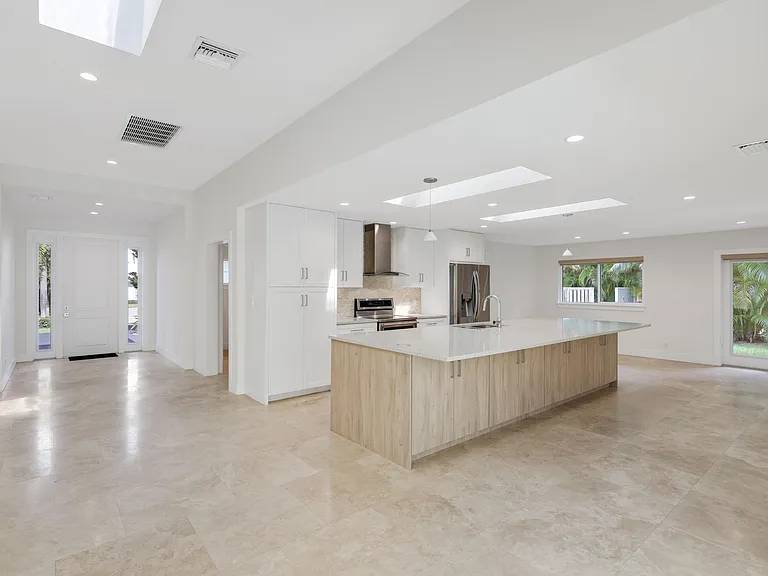 1386 S Atlantic Dr — Photo 25