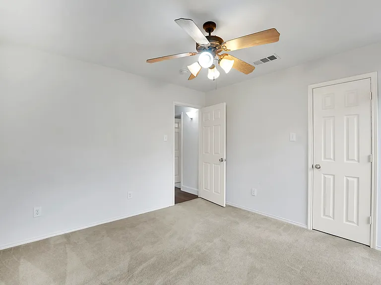 12618 Red Hawk Dr — Photo 22