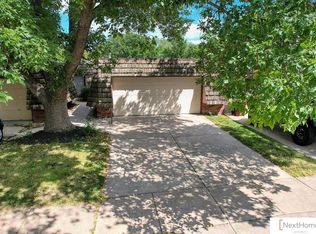 3072 Stephanos Dr, Lincoln, NE 68516