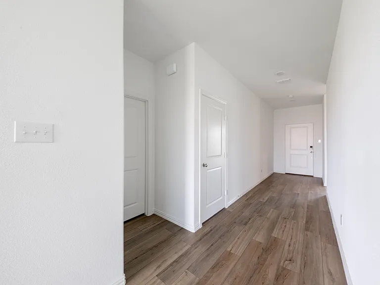 138 Jenkinson Dr — Photo 10