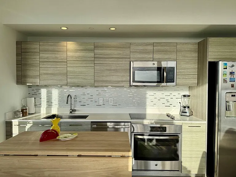 121 NE 34th St #1116 — Photo 3