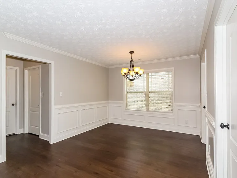 117 Daisy Cir — Photo 3