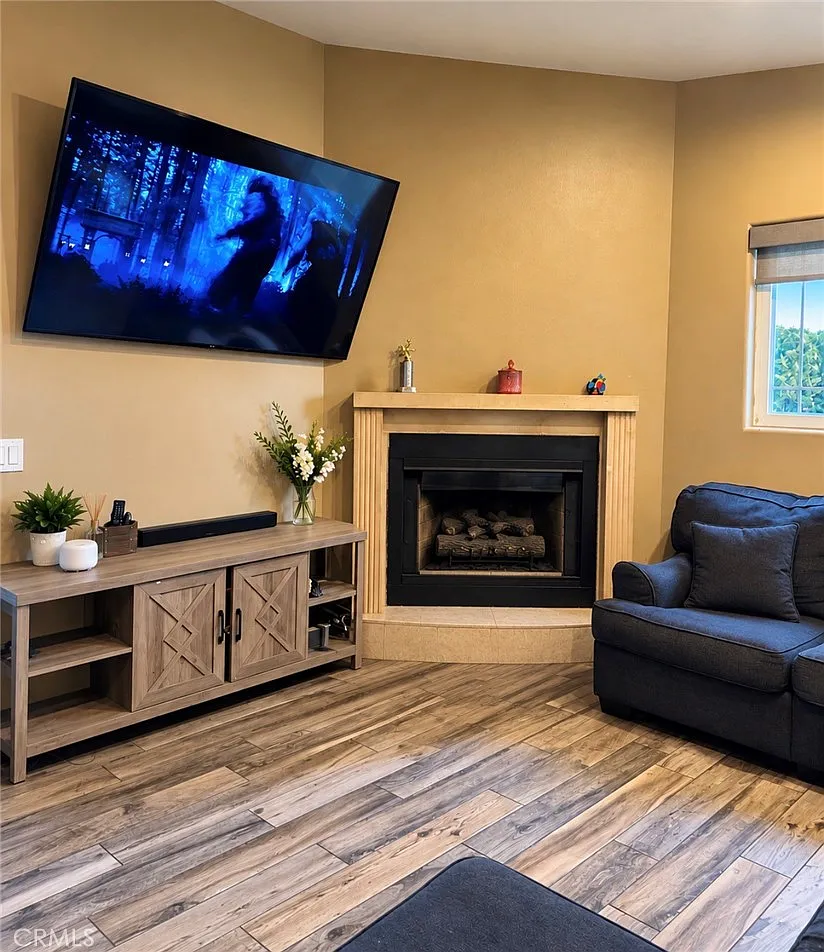 4 bed, 1736 sqft, $3,000 — Photo 3