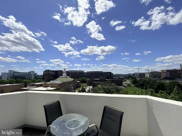 700 7th St SW APT 810, Washington, DC 20024