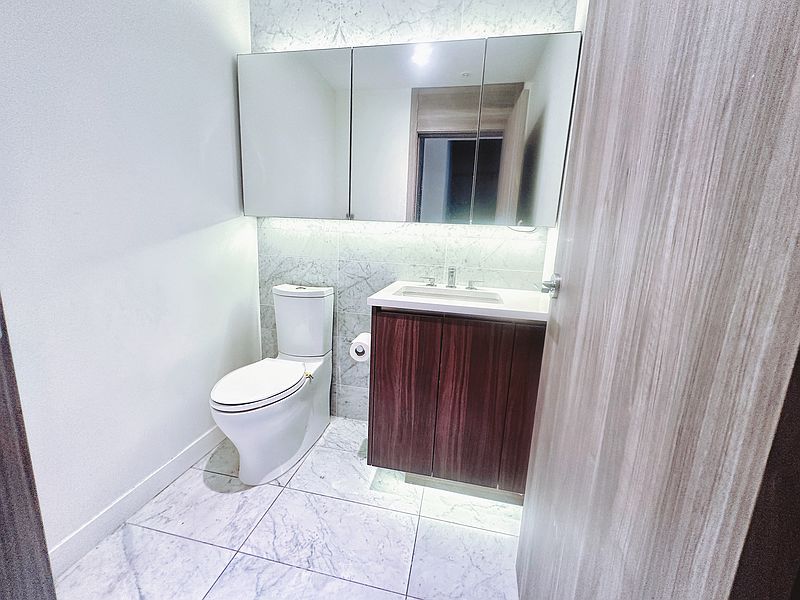 Richmond Townhouse for rent - 2 Bedrooms — photo 32