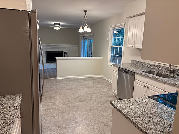 Breakfast Room & Family Room