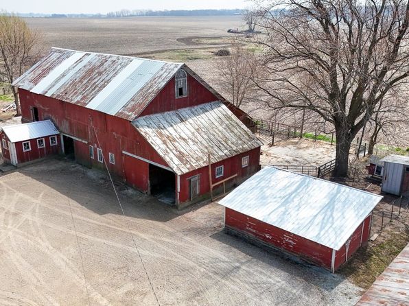 26596 Fairhaven Rd, Chadwick, IL 61014