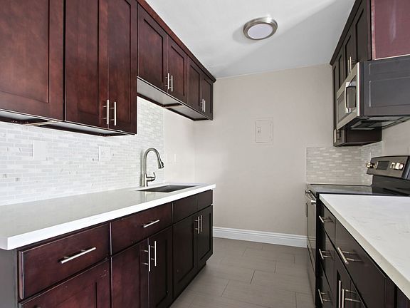 3rd image of 359 Obispo Ave APT 8