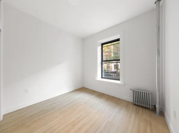 552 West 141st Street image 2 of 5