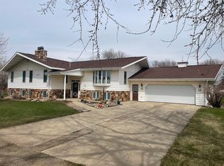 102 Johnsen Rd, Rushmore, MN 56168