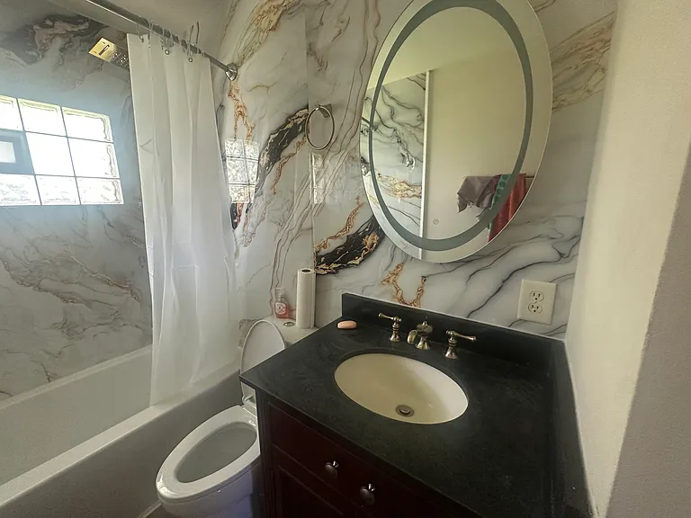 10211 W Loomis Rd — Photo 3