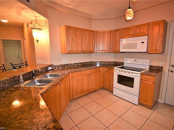 3rd image of 1860 Concordia Lake Cir Unit 601
