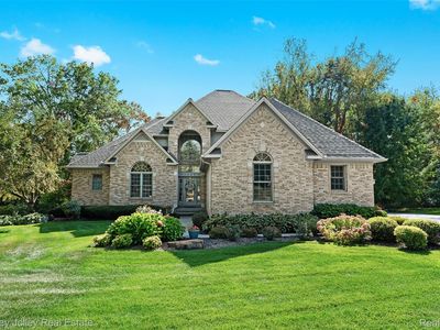 1889 Sharp Sand Cir, Brighton, MI, 48114