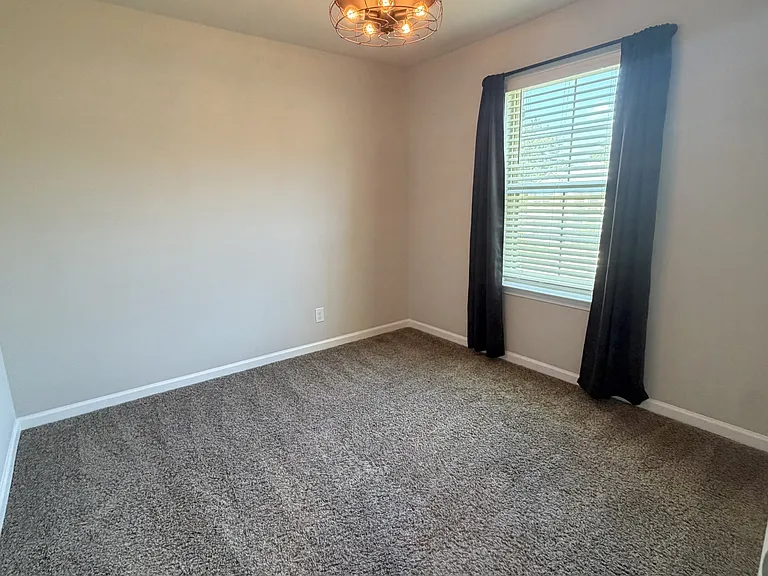 18317 Fox Hollow Loop — Photo 11