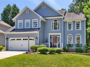 5303 Autumn Woods Dr, Greensboro, NC 27407