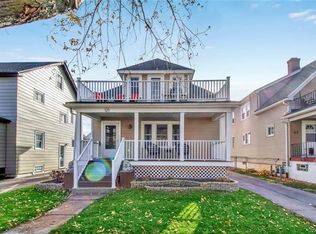 121 Hartwell Rd, Buffalo, NY 14216